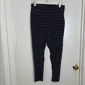 Old Navy Black and White Patterned Leggings NWOT